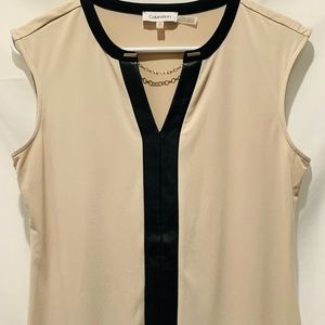 Calvin Klein Women’s Sleeveless Beige Blouse Top Leather Trim Chain Detail Small